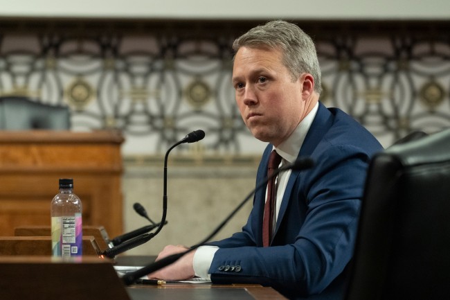 Les États-Unis organisent des pourparlers de paix secrets entre la Russie et l'Ukraine à Abu Dhabi