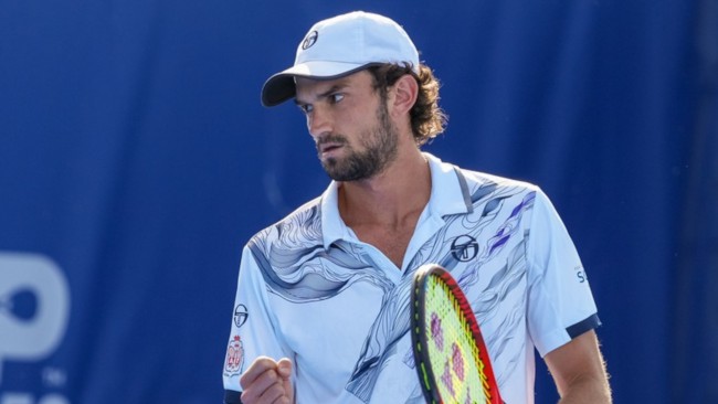 Vacherot l'emporte dans le duel des cousins à Shanghai : Du 204e au 40e rang mondial