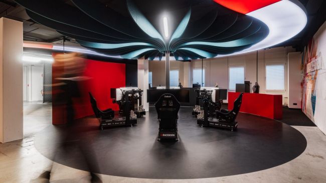 L'équipe esports de simulation de course de Porsche aura désormais son siège à Cologne.