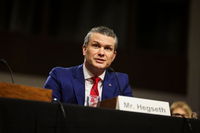 Pete Hegseth : les frappes américaines ont "anéanti" les ambitions nucléaires de l'Iran