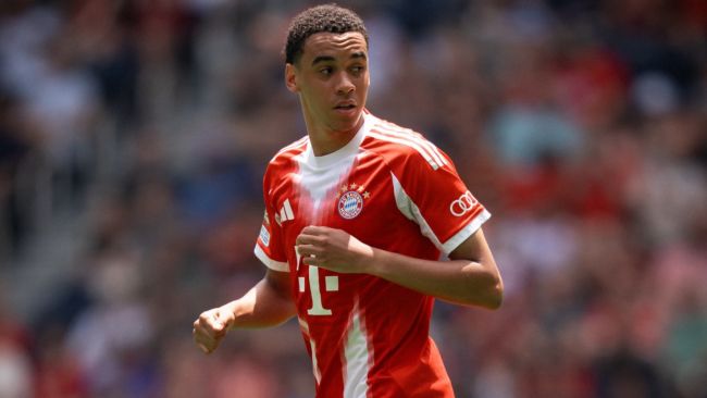 Jamal Musiala ne devrait pas participer à la Coupe du monde en raison de sa blessure, selon Oliver Kahn.
