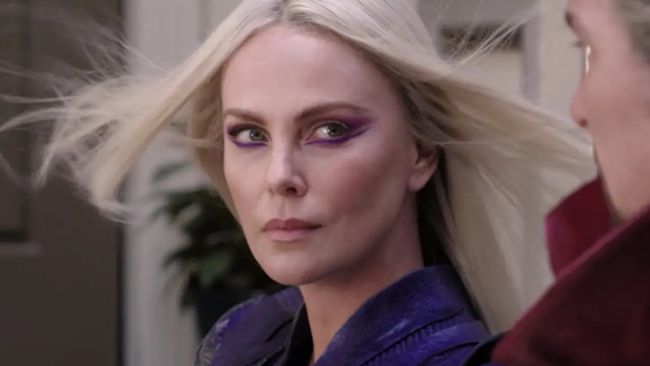 Charlize Theron affirme que l'IA pourra faire le travail de Timothée Chalamet dans 10 ans.