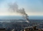 Israël lance de lourdes frappes dans le sud du Liban, selon des sources de sécurité libanaises.