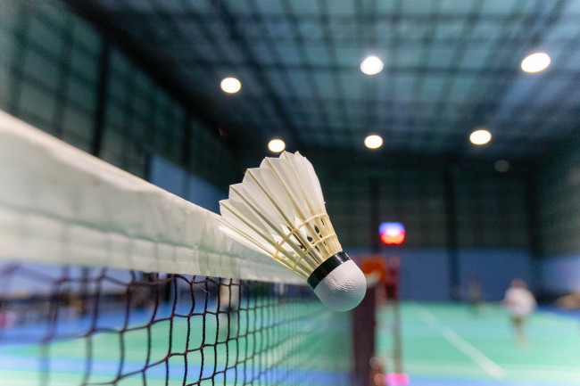 Les joueurs de badminton sont divisés par la nouvelle règle visant à raccourcir les matchs : 15 points au lieu de 21.