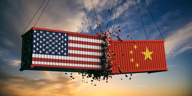 L'économie chinoise résiste aux tarifs douaniers de Trump et dépasse les attentes
