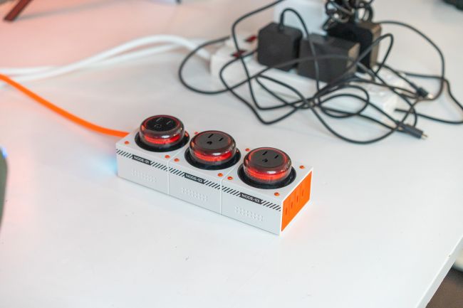 Le hub de charge Moonbase cherche à remplacer tous tes chargeurs actuels.