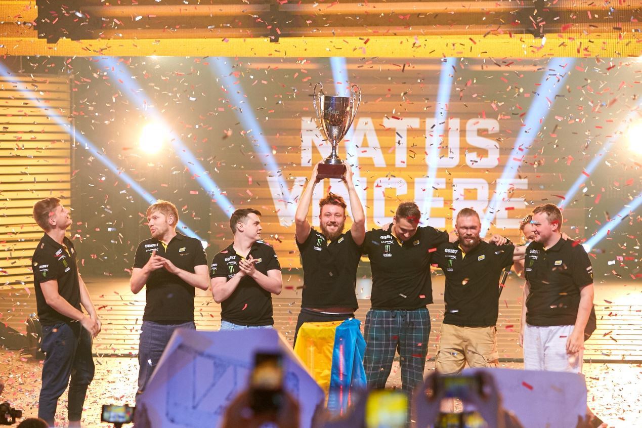 NaVi remporte la saison 5 de StarSeries de CS : GO - Counter-Strike ...