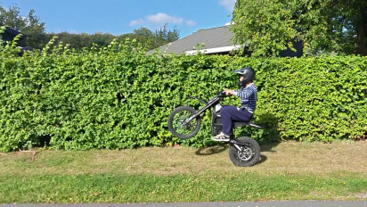 Yozma IN 10 Pro - On met le v&eacute;lo &eacute;lectrique &agrave; rude &eacute;preuve